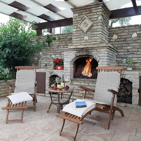 Rustic With Pool * Citta' Sant'Angelo