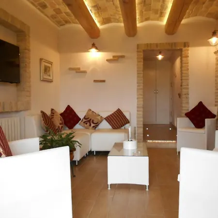 Apartman Rustic With Pool Citta' Sant'Angelo
